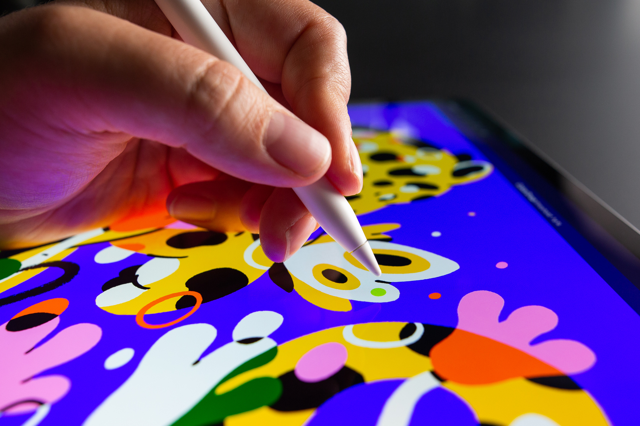 With ColorDrop, you can see your colors right before you touch your canvas.